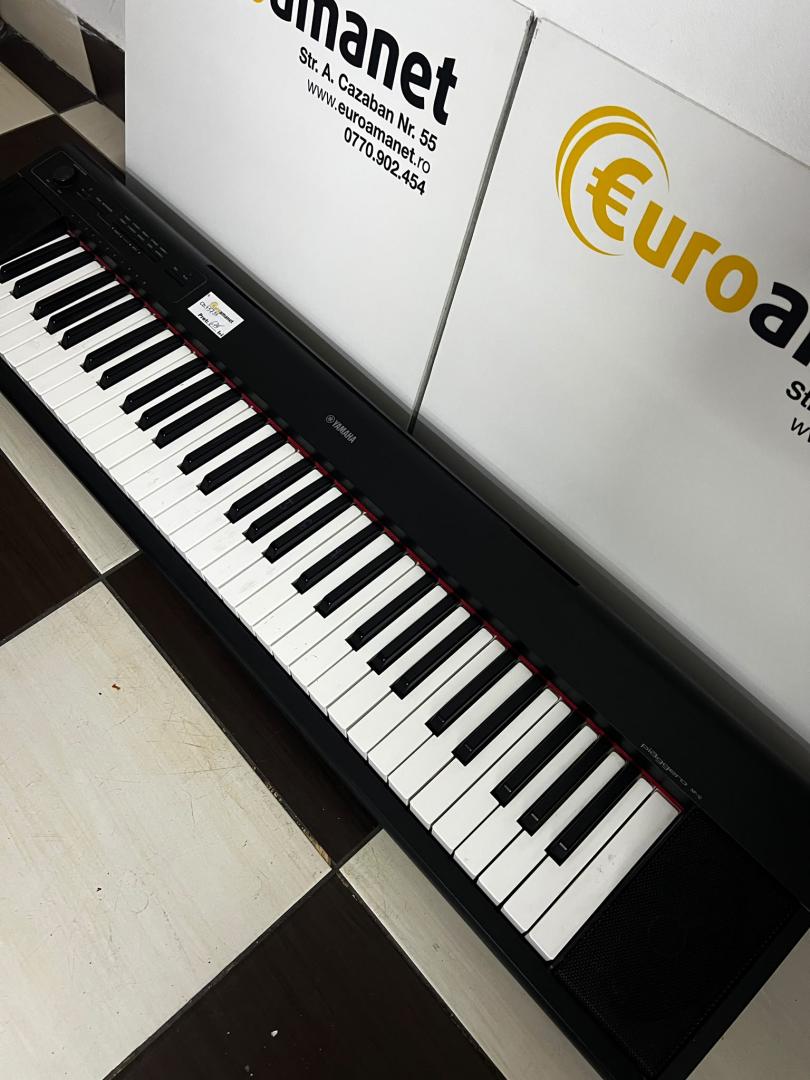 Pian Digital Portabil Yamaha NP-12 image 3
