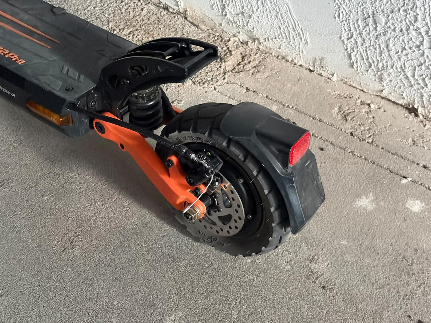 Trotineta electrica KuKirin G2 Pro, pliabil, putere motor 600 W, autonomie max. 55 Km, viteza maxima 45 Km/h, Negru image 2