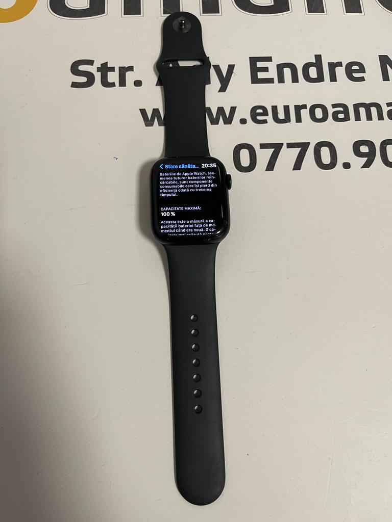 AppleWatch Series 8 Midnight Aluminium Case 45mm GPS  image 2