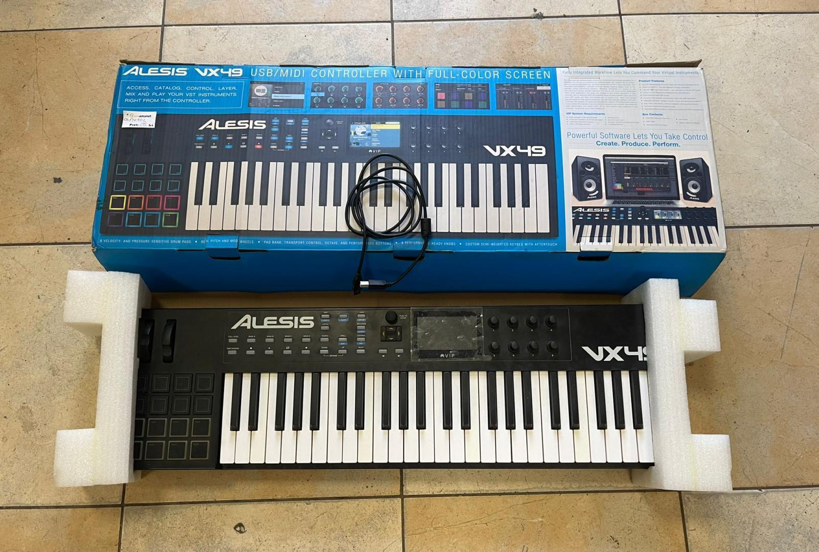 Controler MIDI Alesis VX49  image 1
