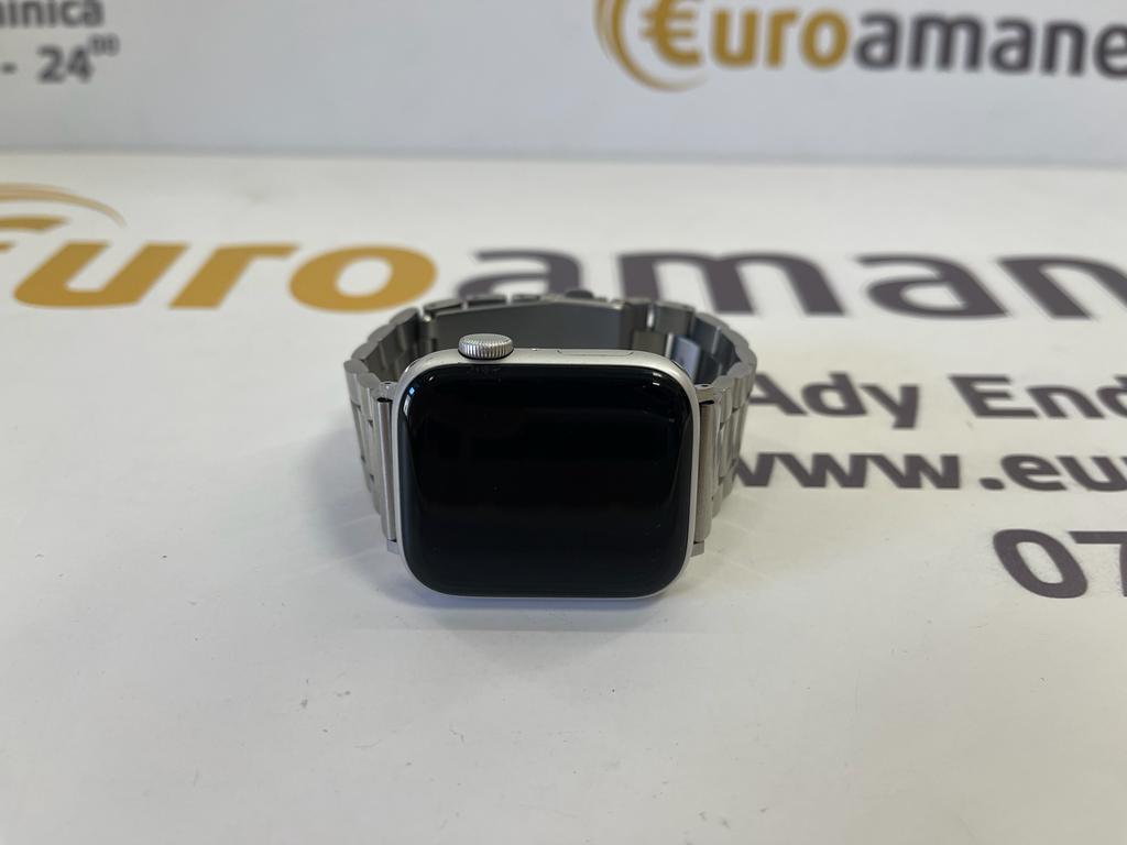 Apple Watch SE, GPS, Carcasa Silver Aluminium 44mm, image 1