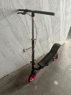 Trotineta X580 Series Space Scooter Negru