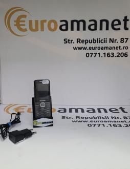 ccTelefon mobil Samsung S5611, cu incarcator