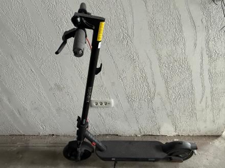 Trotineta electrica Xiaomi Electric Scooter 5, putere motor 350 W, autonomie max. 60 Km