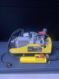 Scripete, palan electric Powerplus POWX901, 1000W, greutate 400kg/6m, 200kg/12m