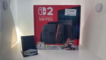 Consola Nintendo Switch 2, Light Blue/Light Red JoyCon + Joc Mario Kart World Bundle