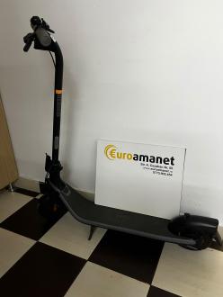 Trotineta Electrica Ninebot KickScooter E2 powered by Segway