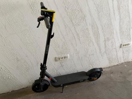 Trotineta electrica Xiaomi Electric Scooter 5, putere motor 350 W, autonomie max. 60 Km, viteza maxima 25 Km/h